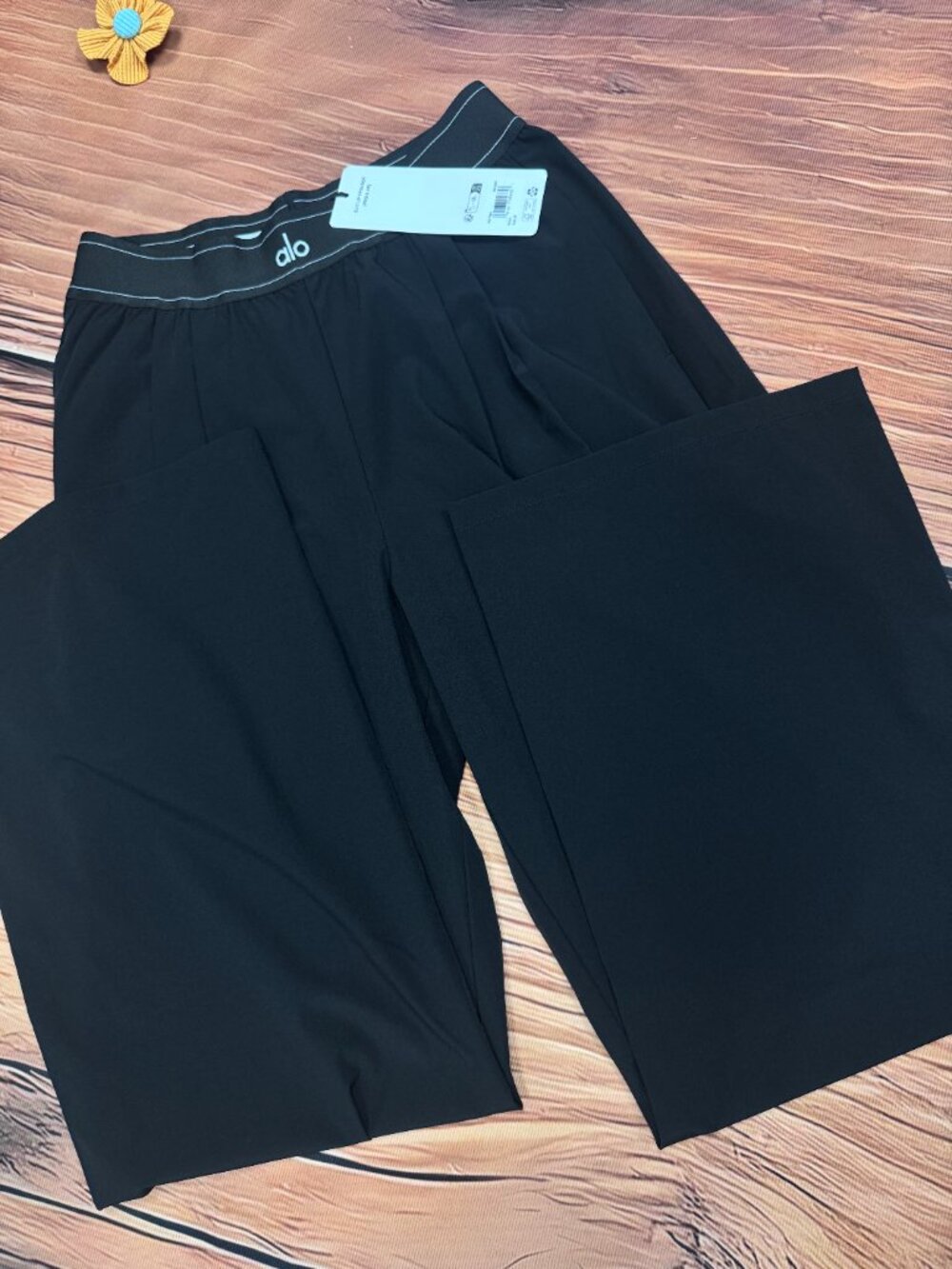 NWT Black ALO Yoga💟 Relaxed Straight Leg Suit Up Trouser  (Regular 30") - Picture 5 of 7
